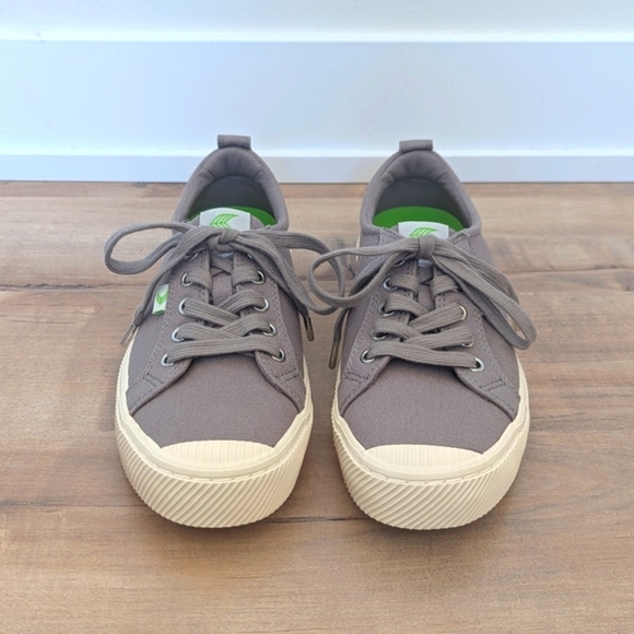 NWOT! Cariuma OCA Low Mystic Grey Canvas Sneakers - Size 8 - Picture 3 of 11